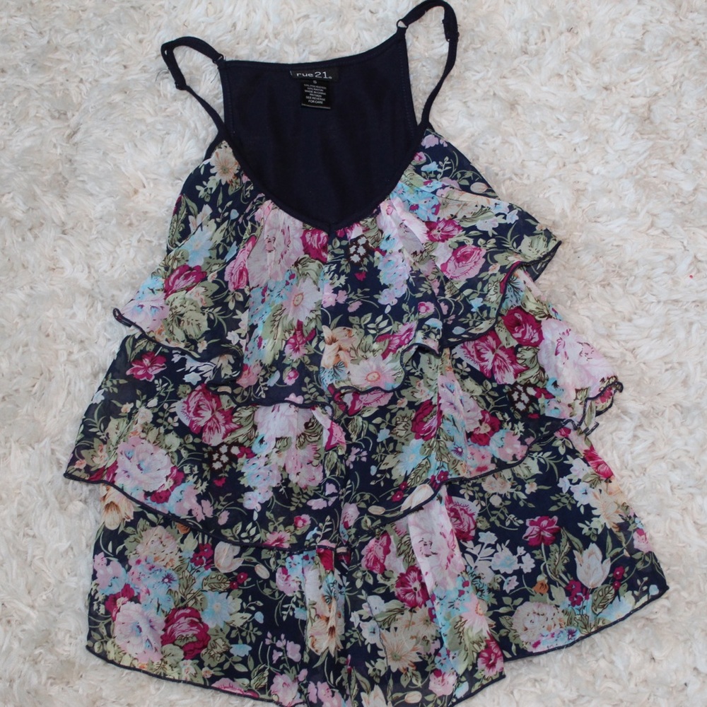Rue 21 floral tank top